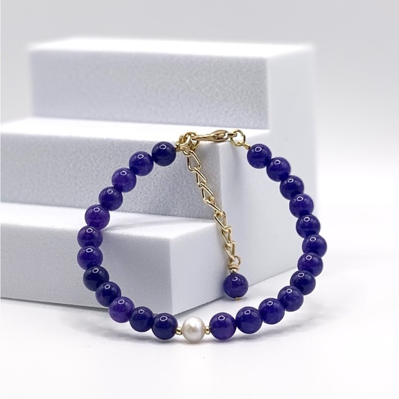 Beautiful Blue Jade Bracelet - Picture 9 of 15